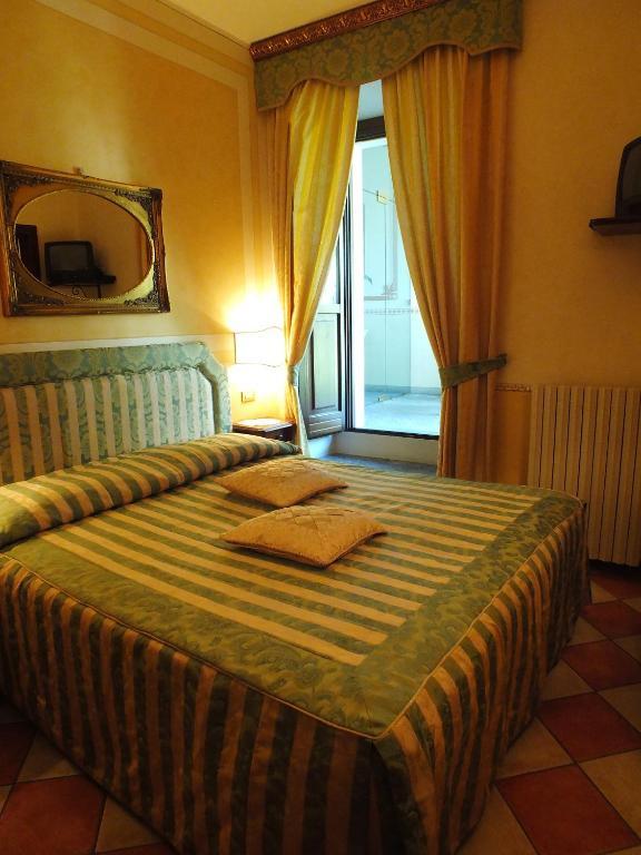 La Contrada Dei Monti Otel Orta San Giulio Dış mekan fotoğraf